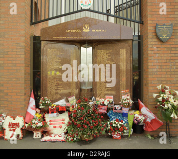 Liverpool memoriale per gli appassionati che morì a Hillsborough Liverpool Calcio Anfield Liverpool Foto Stock