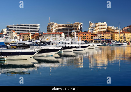 Il Portogallo, Algarve: Yachts presso la Marina di Vilamoura Foto Stock