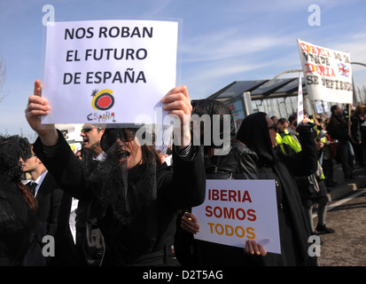 Beria Airlines la protesta dei lavoratori della società proposto tagli durante una dimostrazione su gennaio 30 2013 a Madrid, Spagna Foto Stock