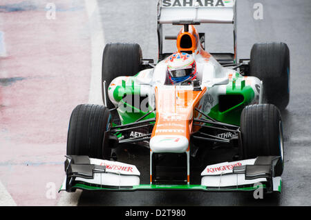 Silverstone, UK. Il 1 febbraio 2013. Paul di Resta (GBR) prende la Force India è di nuovo 2013 F1 auto, la VJM06, per un giro intorno alla pista. Credito: Elaine Scott / Alamy Live News Foto Stock