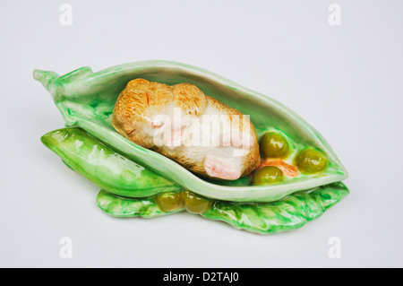 Timmie Willy in PEA POD - Beatrix Potter Royal Doulton figurina Foto Stock