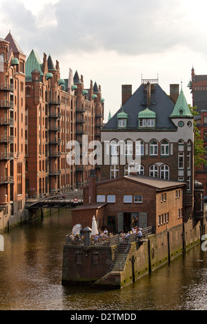 Amburgo, Germania, il pompaggio in warehouse district Foto Stock