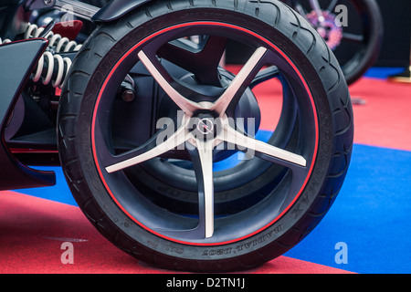 Parigi, Francia - 31 gennaio: esposizione "concept car". Concetto OPEL RAK-E, Gennaio 31, 2013 Parigi, Francia. Foto Stock