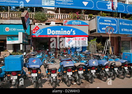 Domino's sobborghi Bandra Mumbai ( Bombay ) India Fast Foo Foto Stock