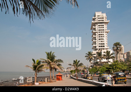 Bandra Beach Road Mumbai ( Bombay ) India architettura moderna Foto Stock