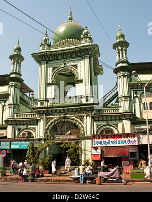 La moschea di Masjid Hamidiya Pydownie Kalbadevi Road Mumbai ( Bombay ) India Foto Stock