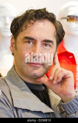 Berlino, Germania, Marco Starvisagist Mannozzi in Basler negozio di moda Foto Stock