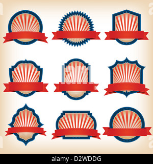 Illustrazione di una collezione di scudo e di altri distintivi con striscioni, etichette, nastri per il quarto di luglio vacanze Foto Stock