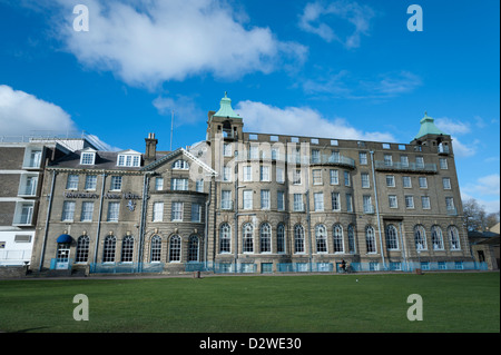 Il De Vere University Arms Hotel De Vere University Arms Hotel Regent Street Cambridge Regno Unito affacciato Parker's pezzo Foto Stock