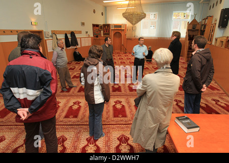 Flensburg, Germania, il giorno della porta aperta nella Moschea Fatih Flensburg Foto Stock