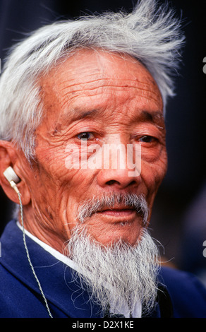 Anziani uomo cinese, Dali, Yunnan, Cina Foto Stock