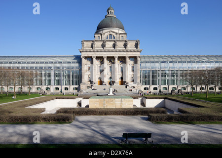 Monaco di Baviera, Germania, bavarese di cancelleria di Stato sulla Franz-Josef-Strauss-ring Foto Stock