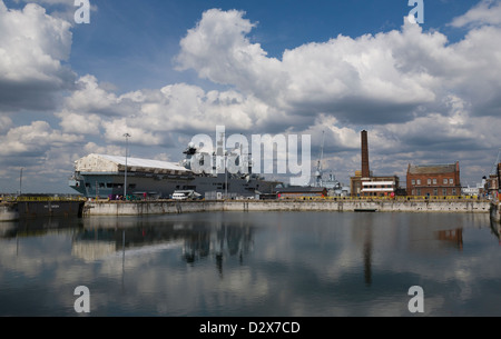 Il porto di Portsmouth nel sud dell'Inghilterra Foto Stock