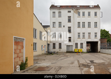 Berlino, Germania, ingresso murato su un complesso industriale Foto Stock