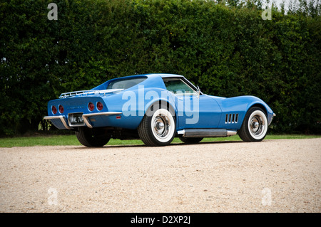 Immagine di un blu Chevrolet Corvette Stingray auto. Foto Stock