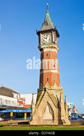 Torre dell'orologio sul lungomare Skegness Lincolnshire England Regno Unito GB EU Europe Foto Stock