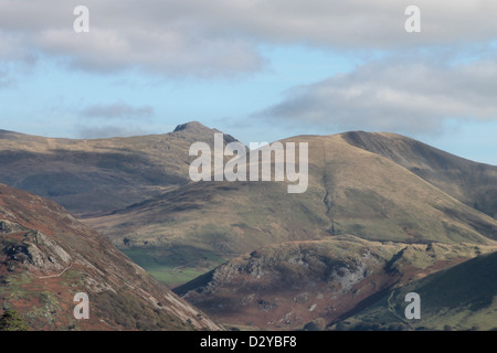 Una vista di Cadair Idris nel Dysynni Valley durante l'autunno Foto Stock