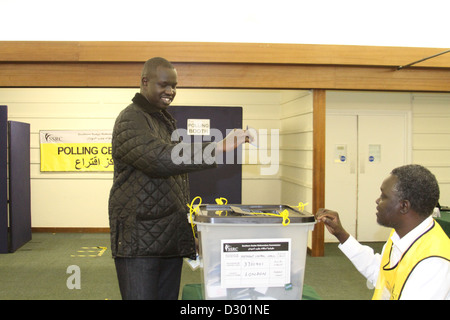 Il sud Sudan Referendum, Londra stazione di polling, Gennaio 2011 Foto Stock