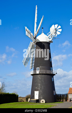 Sibsey Trader mulino a vento Sibsey villaggio East Lindsay Lincolnshire Inghilterra Regno Unito GB Europa Foto Stock