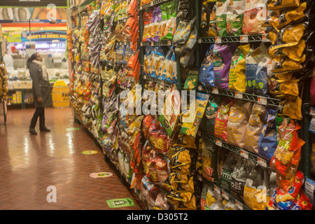 Shopping presso il fairway supermercato sulla Kips Bay quartiere di New York Foto Stock