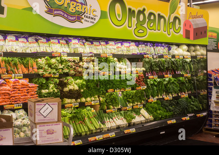 Shopping presso il fairway supermercato sulla Kips Bay quartiere di New York Foto Stock