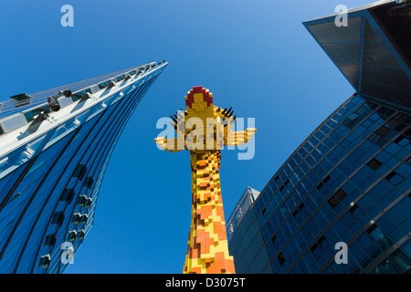 Una figura di una giraffa di fronte LEGO in LEGOLAND Discovery Centre in il Sony Center di Potsdamer Platz Foto Stock