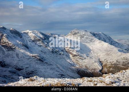 Bow è sceso dal Pike di Blisco in inverno Lake District Cumbria Regno Unito Foto Stock