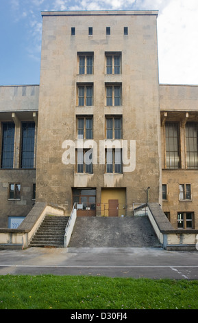 Edificio del Terminal dell'ex aeroporto Tempelhof di Berlino. Foto Stock