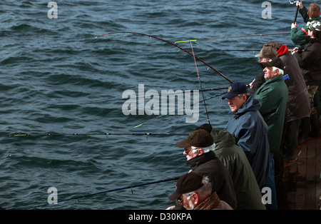 Wismar, Germania, uomini in un gioco grande di pesca nel Mar Baltico Foto Stock