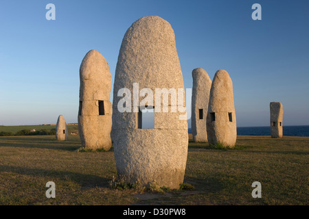 MENHIRES POLA PAZ pietre permanente monumento (©MANOLO PAZ 2001) PASEO DOS MENHIRES Sculpture Park di LA CORUNA Galizia Spagna Foto Stock