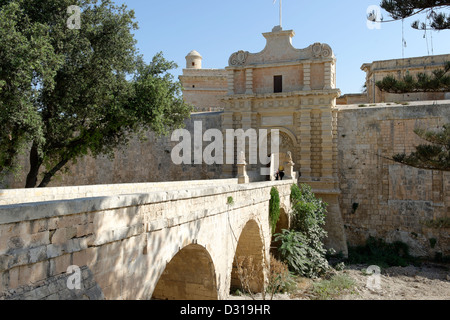 Cancello principale cittadella medioevale città di Mdina Malta. Foto Stock