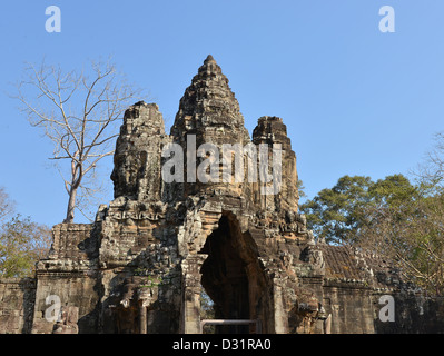 Porta Sud di Angkor Thom complesso tempio - Cambogia Foto Stock