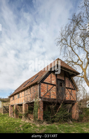 La struttura di legno fienile in Ashton sotto la collina, Worcestershire, England, Regno Unito Foto Stock