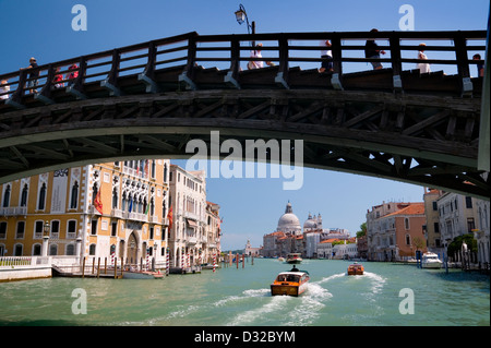 Ponte dell' Accademia, Dorsoduro, Venezia, Italia. Foto Stock