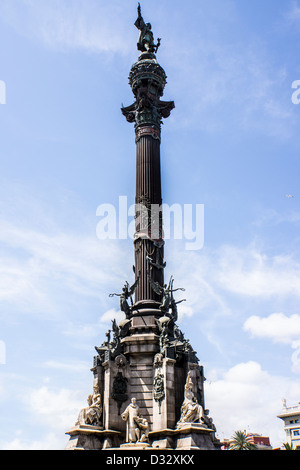 Monumento a Cristoforo Colombo in corrispondenza della estremità inferiore della Rambla, Barcelona, Catalogna, Spagna. Foto Stock