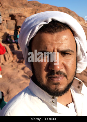 Arab Bedouin uomo al Sinai, Saint Katherine, Egitto. Foto Stock