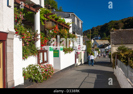 Il villaggio costiero di Polperro in Cornovaglia. Foto Stock