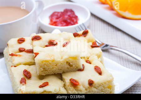 Dim sum - torta di mais con wolfberry. Foto Stock