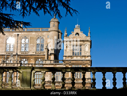 Grado 1 elencati Elizabethan Wollaton Hall da Robert Smythson in inverno sunshine Nottingham Nottinghamshire Inghilterra Europa Foto Stock