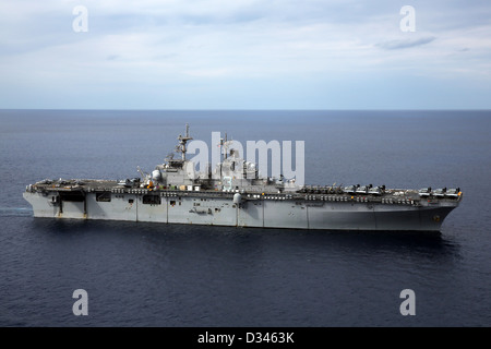 La US Navy Amphibious Assault nave USS Kearsarge Febbraio 6, 2013 nell'Oceano Atlantico. Foto Stock