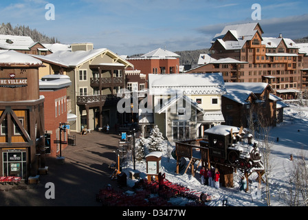 Zona villaggio Winter Park Ski Resort Colorado USA Foto Stock