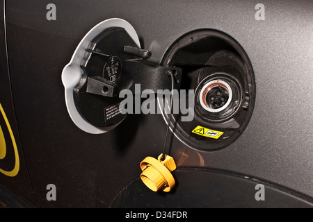 Presa di carica per caricare la BMW con motore elettrico Mini e auto Foto Stock