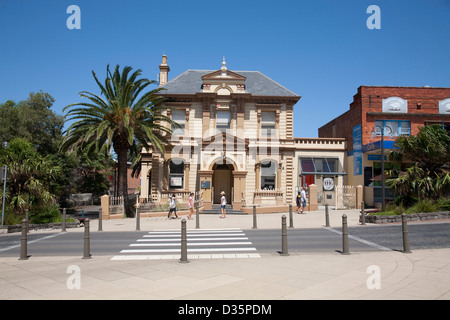 Historic Westpac Bank Building ancora in uso presso Kiama South Coast del Nuovo Galles del Sud Australia Foto Stock