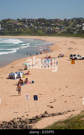 Bombo Spiaggia situato molto vicino il set splendidamente south coast città balneare di Kiama,Illawarra regione sud della costa del NSW Australia Foto Stock