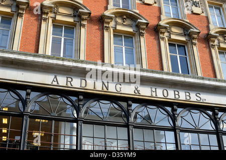 L'ex Arding e Hobbs department store (ora Debenhams), Clapham Junction, London, Regno Unito Foto Stock