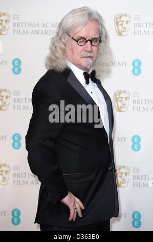 Londra, Regno Unito. Febbraio 10th, 2013. Billy Connolly pone nella sala stampa della EE British Academy Film Awards presso la Royal Opera House il 10 febbraio 2013 a Londra, Inghilterra. Credito: London Entertainment/Alamy Live News Foto Stock