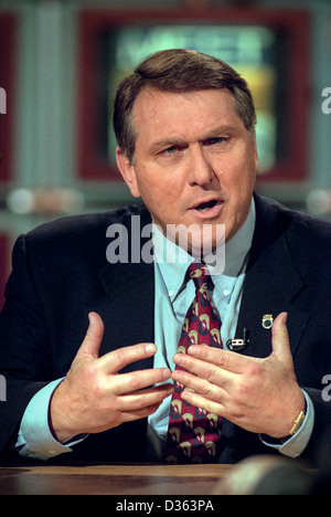 James P. Hoffa, annuncia la sua vittoria nelle elezioni per diventare presidente della Teamsters durante il raduno del NBC la pressa 6 Dicembre 1998 a Washington, DC. Foto Stock