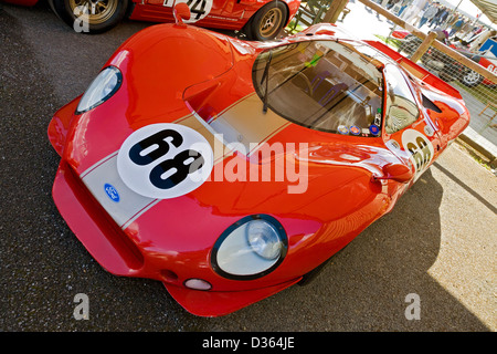 Alan Mann Racing 1968 Ford F3L nel paddock al 2012 Goodwood, Sussex, Regno Unito. Foto Stock