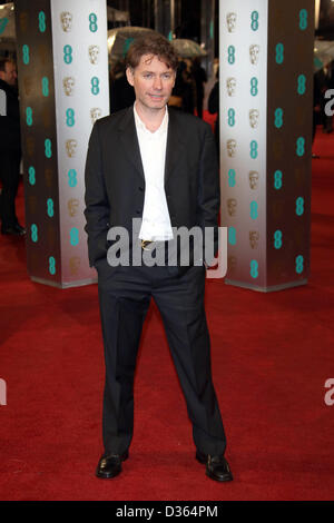 Direttore Kevin MacDonald arriva al EE British Academy Film Awards presso la Royal Opera House di Londra, Inghilterra, il 10 febbraio 2013. Foto: Hubert Boesl Foto Stock