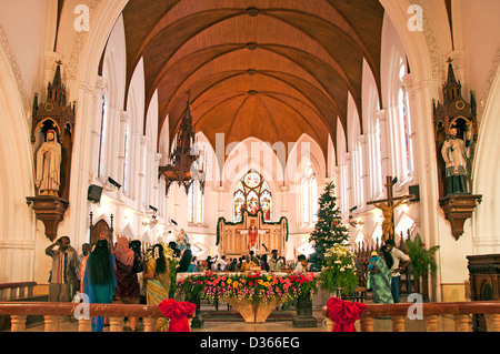 Il Natale nella chiesa di san Tommaso San Thome Basilica Cattolica Romana Madras Chennai India Tamil Nadu cinquecento portoghese Foto Stock